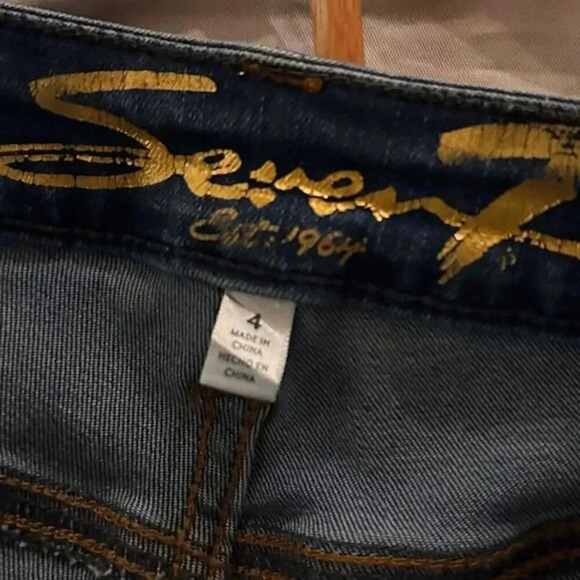 Seven7 Frayed Denim‎ Jeans Shorts Size 4 - Picture 6 of 8